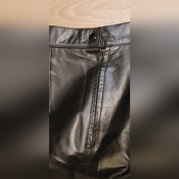 VINTAGE LONG FULL LENGTH BLACK LEATHER SKIRT NO TAGS SIZE 4 - Picture 2 of 9
